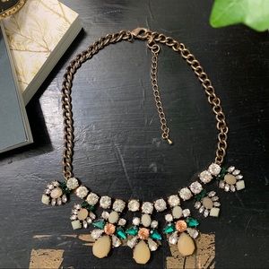 🌸 Vintage style jeweled necklace 🌸